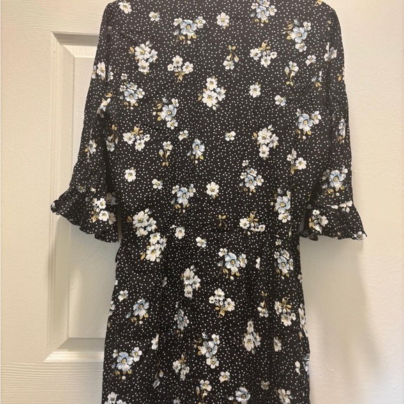 LOFT Black Dress with White Floral Accents - Picture 4 of 8